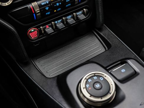 Used 2020 Ford Mustang Shelby GT500 w/ Carbon Fiber Track Pack RWD image 69