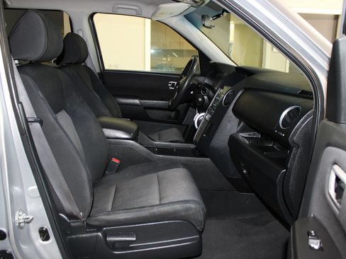 Used 2010 Honda Pilot EX image 29