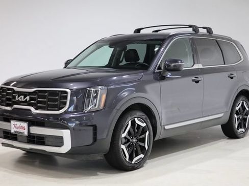 Used 2025 Kia Telluride S AWD/4WD image 3
