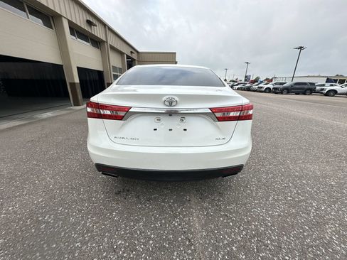 Used 2014 Toyota Avalon XLE FWD image 13