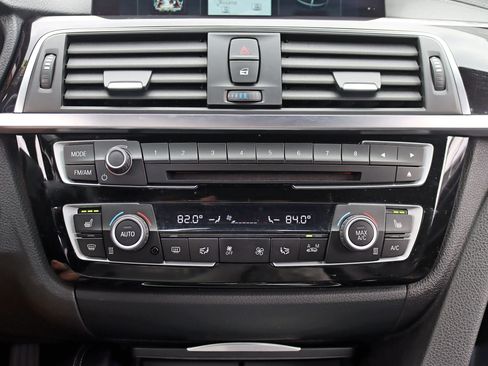 Used 2018 BMW M4 Coupe RWD image 31