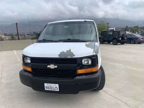 Used 2012 Chevrolet Express 2500 LS image 4