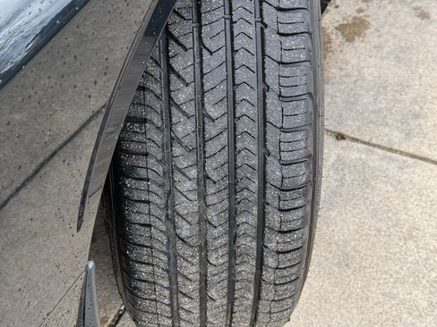 Used 2021 Dodge Challenger R/T Scat Pack w/ Shaker Package image 11