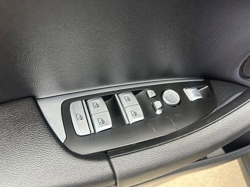 Certified 2022 BMW X3 xDrive30i w/ Premium Package 2 (ZPA) image 17