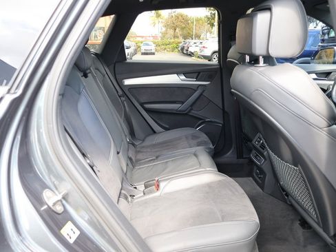 Used 2021 Audi SQ5 Premium w/ Convenience Package image 40