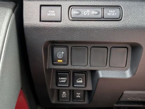 Used 2025 Nissan Frontier PRO-4X AWD/4WD image 20