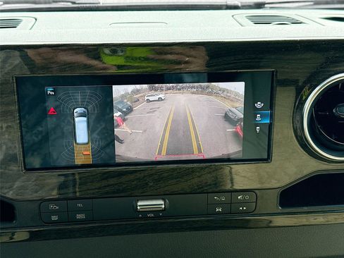 Used 2021 Mercedes-Benz Sprinter 3500 image 9