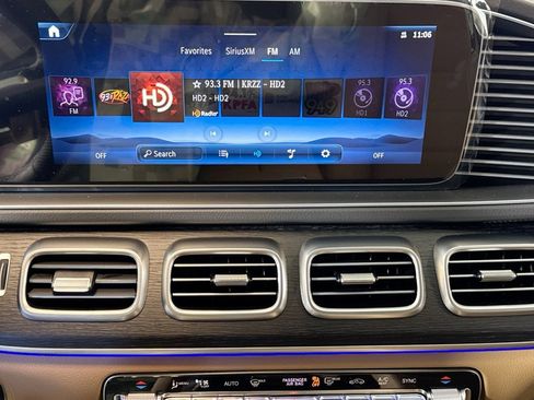 New 2026 Mercedes-Benz GLS 580 4MATIC image 14