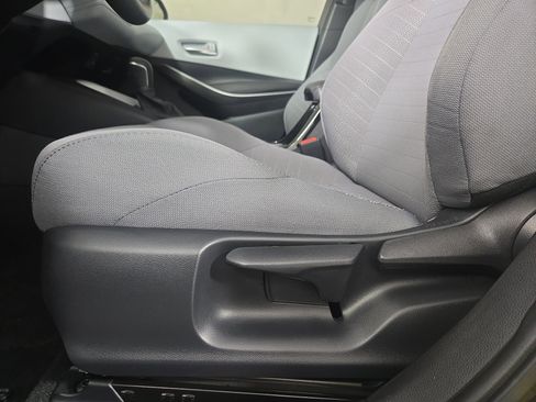 Used 2024 Toyota Corolla SE image 29