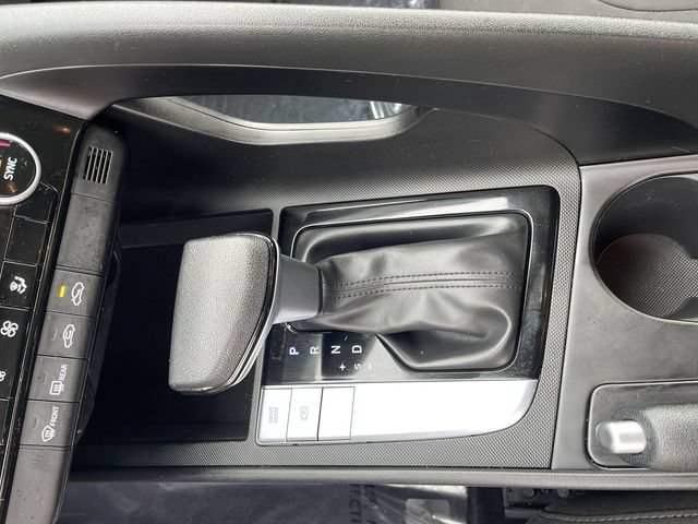 Used 2024 Hyundai Elantra SEL FWD image 22