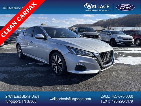 Used 2021 Nissan Altima 2.5 SV image 1