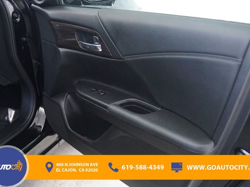 Used 2017 Honda Accord EX-L image 17