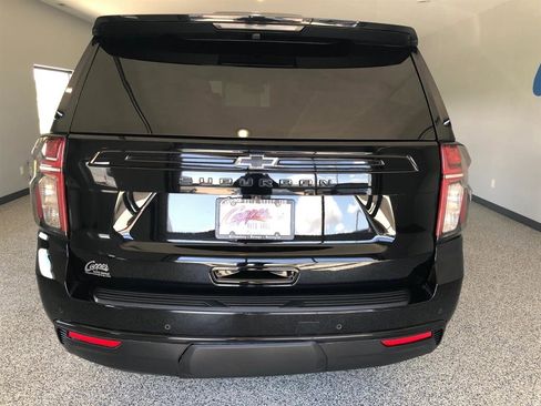 Used 2023 Chevrolet Suburban Z71 w/ Luxury Package AWD/4WD image 3