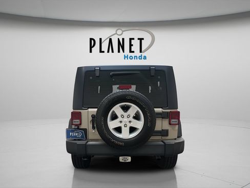 Used 2016 Jeep Wrangler Sport w/ Quick Order Package 24S AWD/4WD image 5