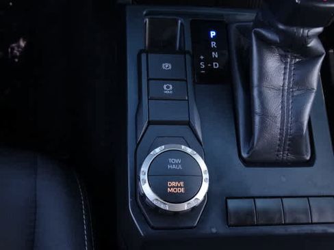 Used 2025 Toyota Tacoma TRD Sport image 35