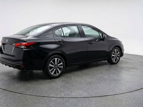 Used 2025 Nissan Versa SV FWD image 9