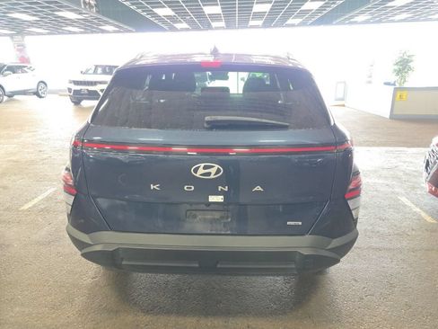 Used 2025 Hyundai Kona SEL AWD/4WD image 3