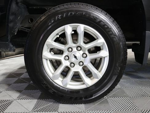 Used 2020 Chevrolet Silverado 1500 Custom w/ Custom Value Package image 7