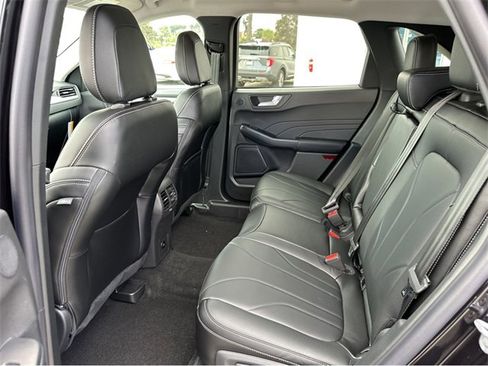 New 2025 Ford Escape SE w/ PHEV Premium Package image 16