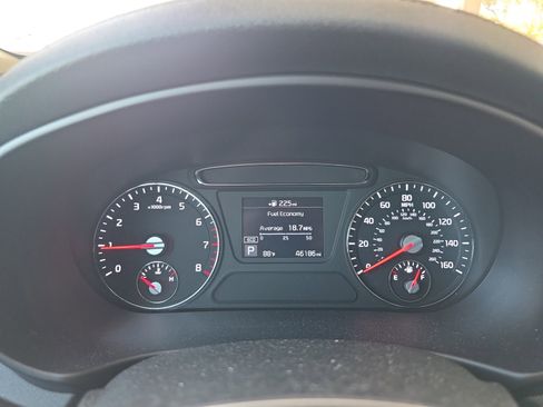 Used 2019 Kia Sorento S image 17