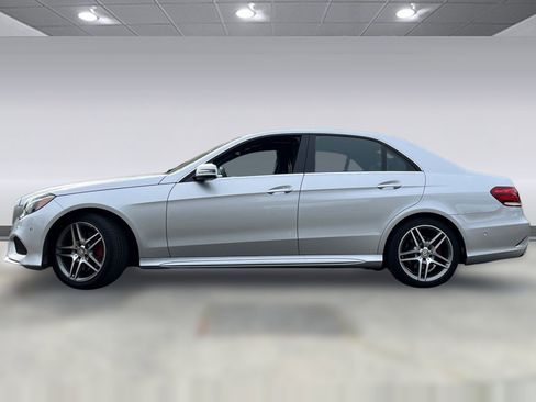 Used 2016 Mercedes-Benz E 350 Sedan image 2