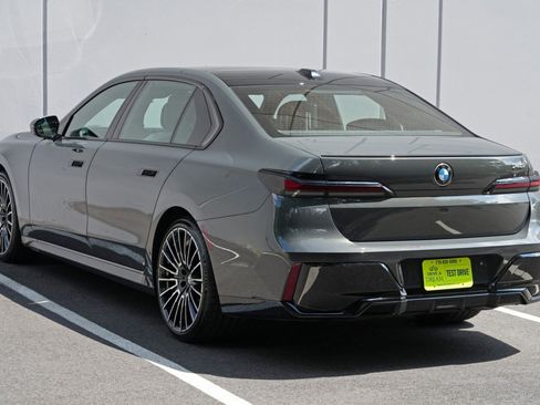 Used 2026 BMW 740i w/ Premium Package RWD image 58