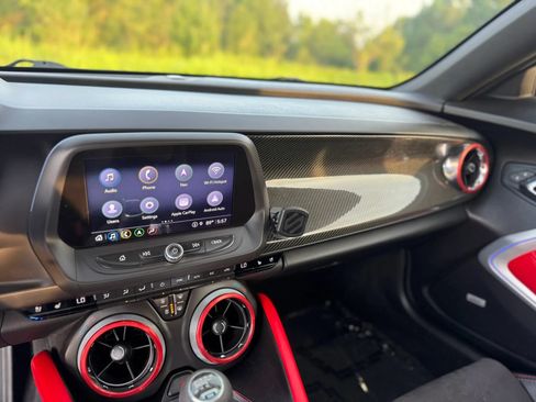 Used 2021 Chevrolet Camaro ZL1 RWD image 28