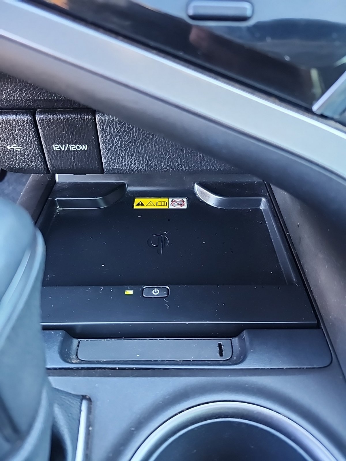 Used 2023 Toyota Camry SE w/ Audio Upgrade Package FWD image 15