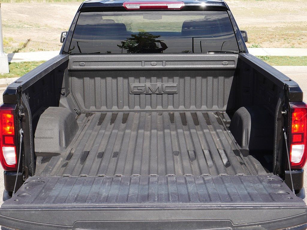 Used 2024 GMC Sierra 1500 SLE w/ X31 Off-Road Package AWD/4WD image 63