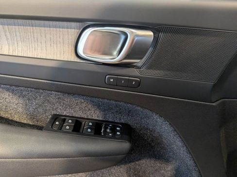 New 2026 Volvo XC40 B5 Plus w/ Protection Package Premier image 9