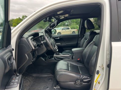 Used 2019 Toyota Tacoma TRD Pro image 23