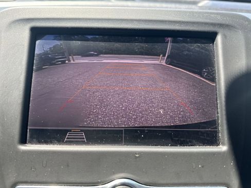 Used 2024 Chevrolet Equinox LS w/ LS Convenience Package image 24