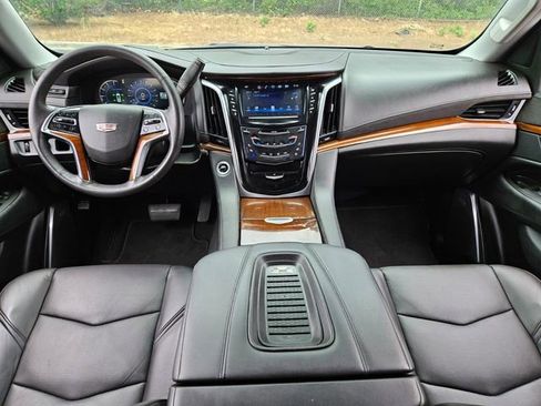 Used 2020 Cadillac Escalade Luxury w/ Escalade Sport Edition RWD image 13
