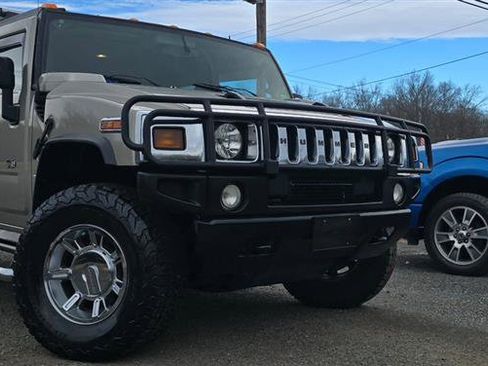 Used 2005 HUMMER H2 SUT w/ Preferred Equipment Group image 14