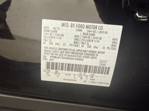 New 2025 Ford Explorer Active w/ Active Comfort Package image 12