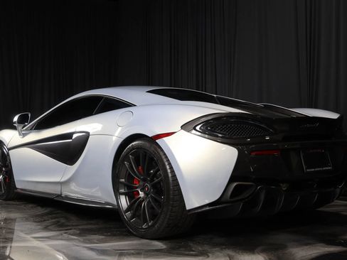 Used 2017 McLaren 570S Coupe RWD image 7