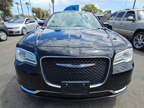Used 2017 Chrysler 300 Limited AWD/4WD image 2