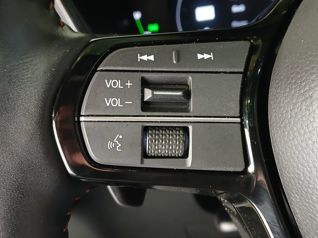 Used 2026 Honda CR-V Sport Touring image 28