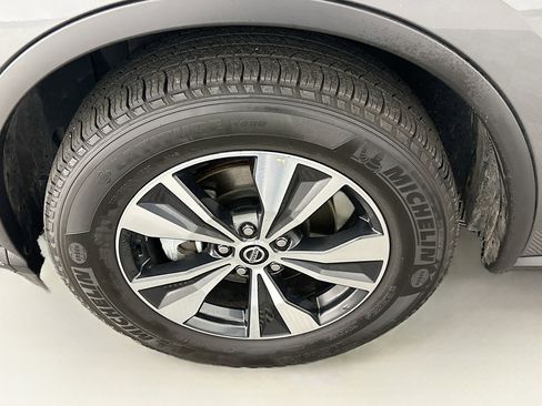 Used 2022 Nissan Murano SV w/ Cargo Package image 11