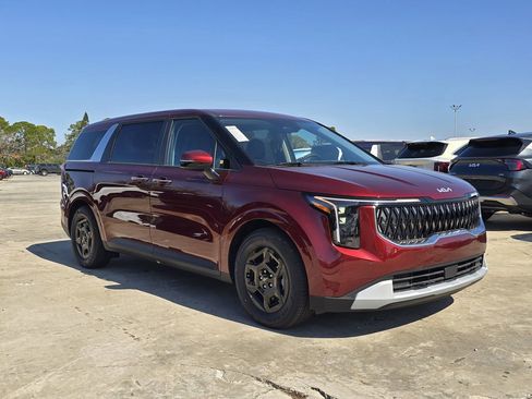 New 2026 Kia Carnival FWD image 2