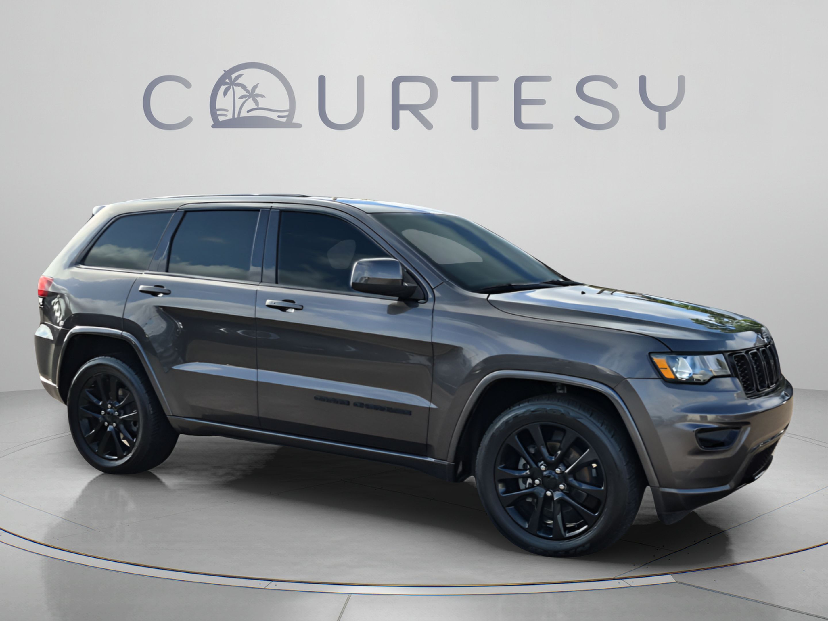 Used 2019 Jeep Grand Cherokee Altitude RWD image 7