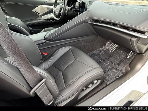 Used 2024 Chevrolet Corvette Stingray Preferred Cpe w/ Z51 Performance Package image 12