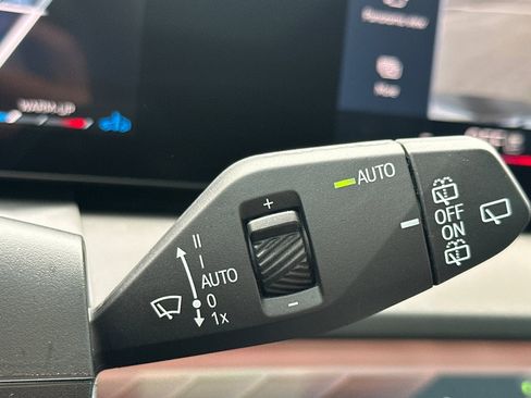 Used 2025 BMW X3 xDrive30i w/ Premium Package image 34