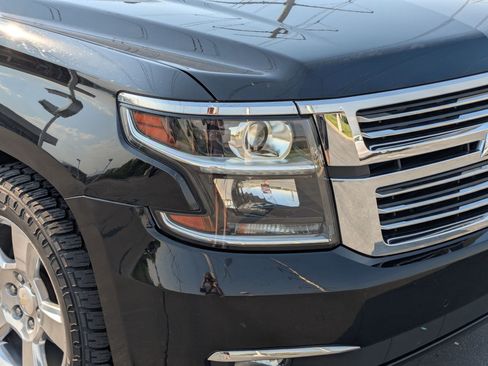 Used 2020 Chevrolet Suburban Premier w/ 6.2L Performance Package AWD/4WD image 11