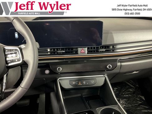New 2026 Kia Carnival SX Prestige FWD image 11