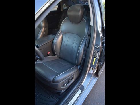 Used 2015 Hyundai Genesis 5.0 RWD image 17