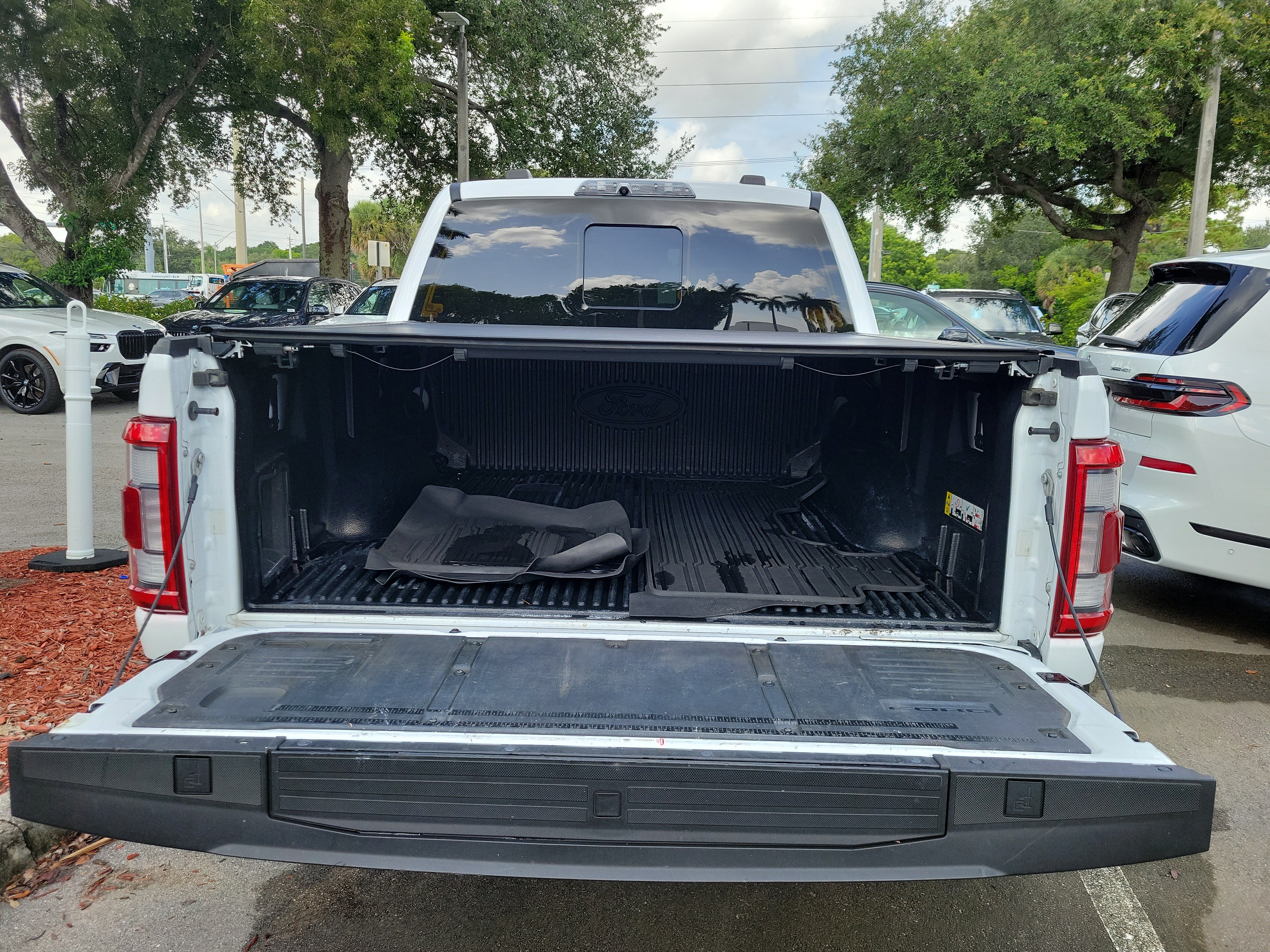 Used 2022 Ford F150 Raptor w/ Equipment Group 801A High AWD/4WD image 6
