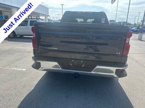 Used 2022 Chevrolet Silverado 1500 LT AWD/4WD image 4