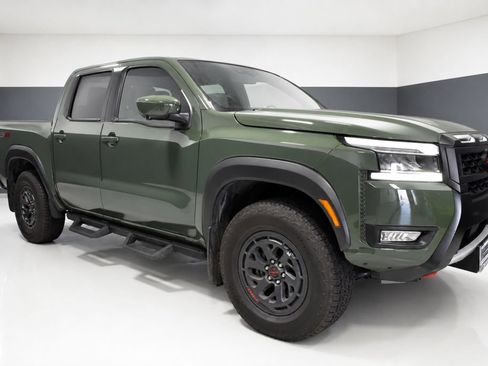 Certified 2025 Nissan Frontier PRO-4X w/ Pro Premium Package AWD/4WD image 7
