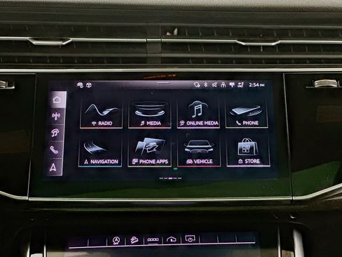 Used 2024 Audi Q8 Premium Plus w/ Premium Plus Package AWD/4WD image 12